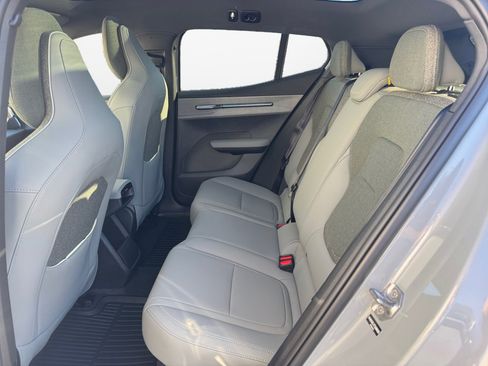 New 2026 Volvo EX30 Cross Country Ultra image 13