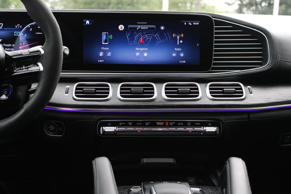 Used 2024 Mercedes-Benz GLE 53 AMG 4MATIC Coupe image 11