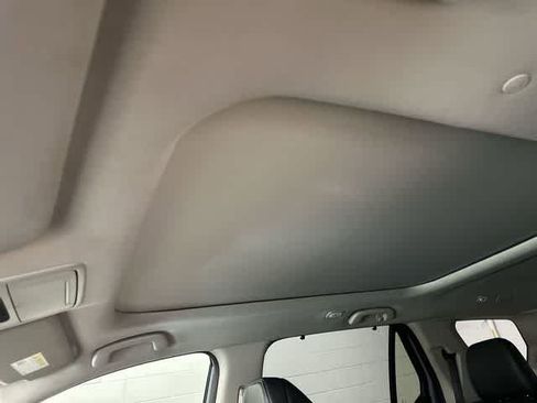 Certified 2023 Honda Pilot Touring image 28