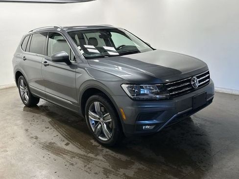 Used 2020 Volkswagen Tiguan SEL image 32
