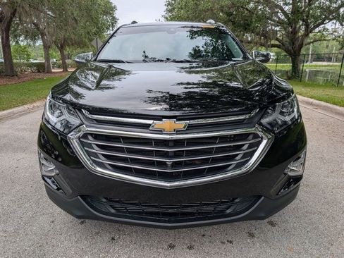 Used 2021 Chevrolet Equinox Premier FWD image 2