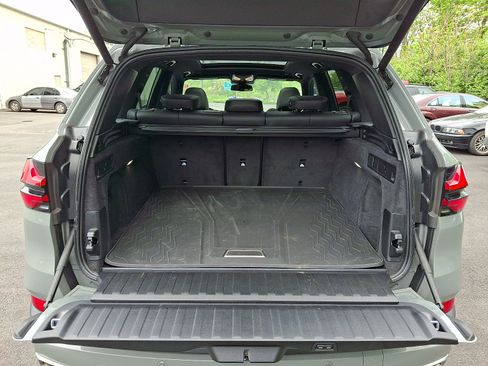 Used 2025 BMW X5 xDrive40i w/ M Sport Package AWD/4WD image 27