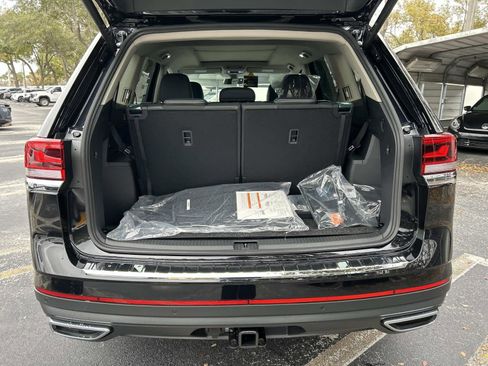 New 2026 Volkswagen Atlas SE image 11
