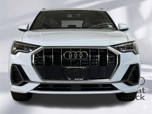 Certified 2025 Audi Q3 2.0T Premium w/ Convenience Package image 26