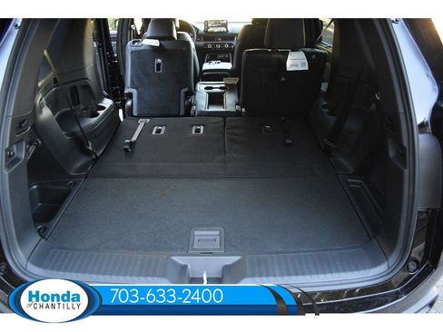 New 2025 Honda Pilot Black Edition image 18