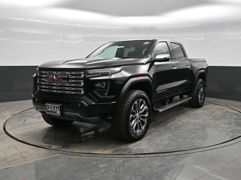 New 2026 GMC Canyon Denali image 4