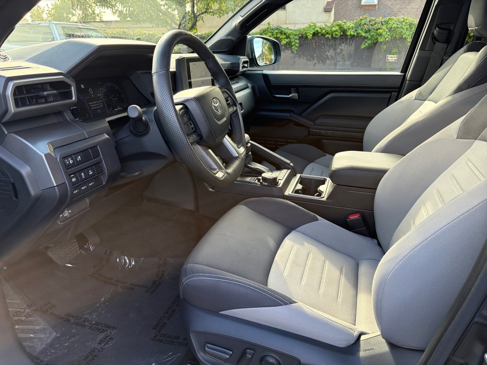 Used 2024 Toyota Tacoma SR5 AWD/4WD image 10