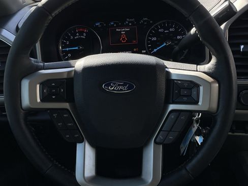 Used 2019 Ford F250 Lariat w/ Lariat Value Package image 12