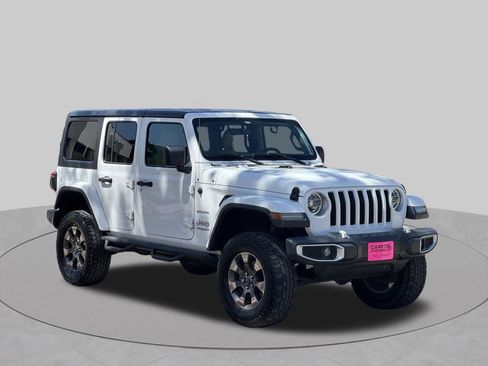Used 2018 Jeep Wrangler Unlimited Sahara AWD/4WD image 7