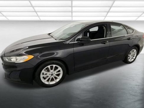 Used 2019 Ford Fusion SE FWD image 3
