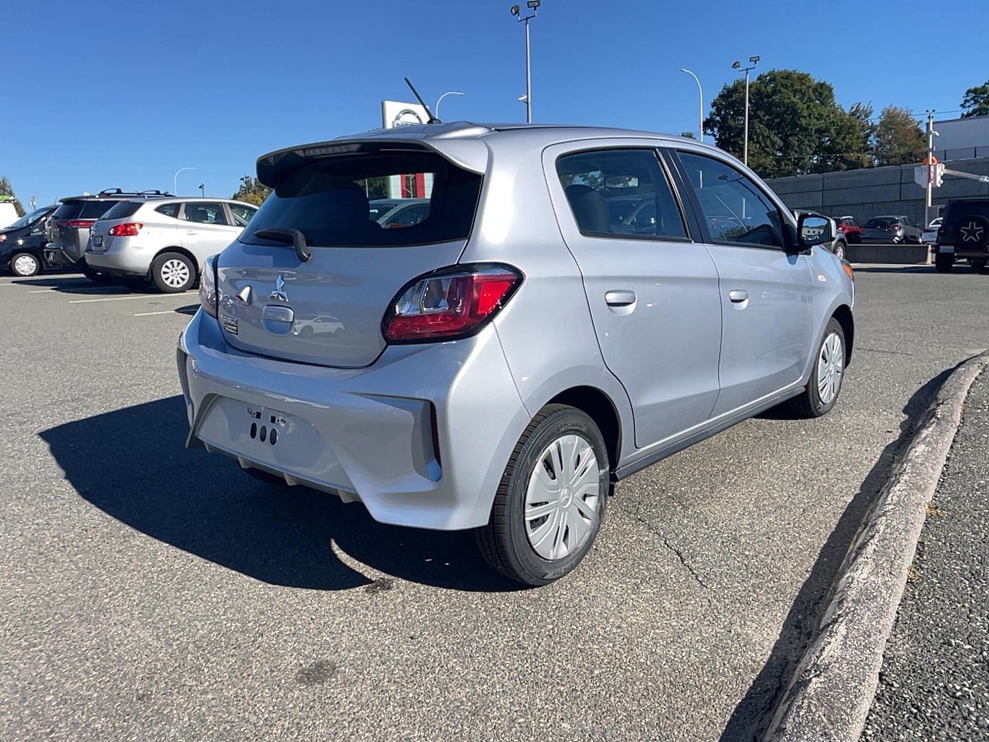 Used 2024 Mitsubishi Mirage ES FWD image 11