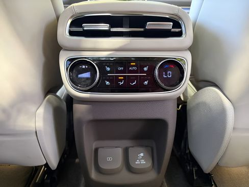 Used 2023 Genesis GV80 3.5T w/ Prestige Package AWD/4WD image 10