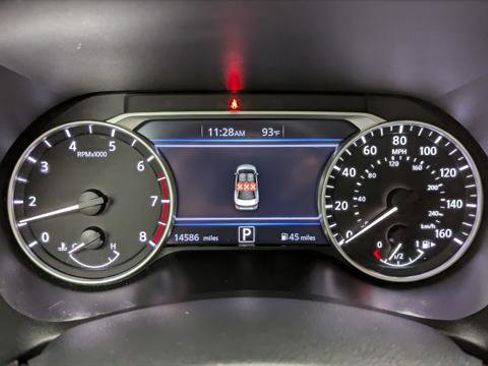 Used 2025 Nissan Sentra SV image 27