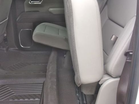 Used 2024 Chevrolet Silverado 1500 LTZ AWD/4WD image 34