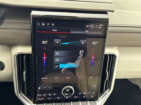 New 2026 GMC Acadia Denali w/ Super Cruise Package image 21