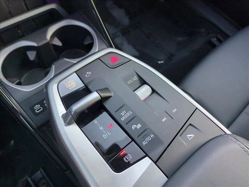 Certified 2025 BMW X2 xDrive28i w/ Technology Package AWD/4WD image 12