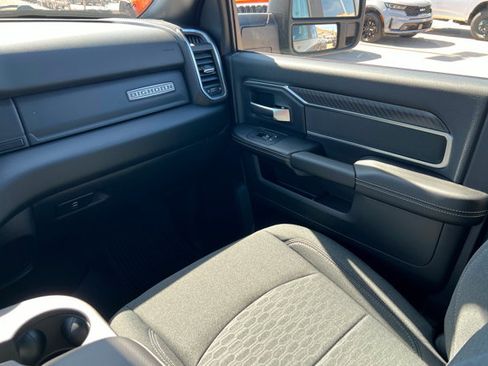 New 2026 RAM 3500 Big Horn AWD/4WD image 12
