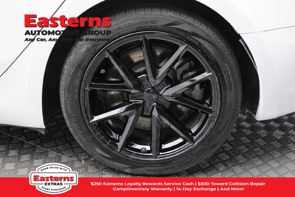 Used 2020 Tesla Model 3 Standard Range Plus RWD image 9