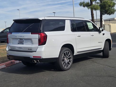 New 2026 GMC Yukon XL Denali w/ Sun & Power Step Package image 4