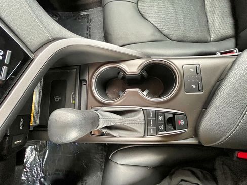 Used 2021 Toyota Camry XSE w/ Cold Weather Package FWD image 37