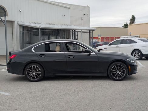 Used 2021 BMW 330i Sedan image 4