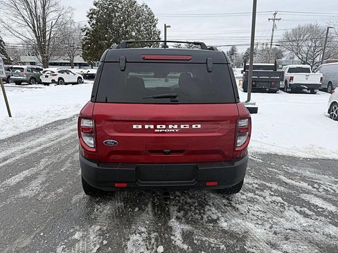 Used 2021 Ford Bronco Sport Outer Banks w/ Outer Banks Package (96D) image 4