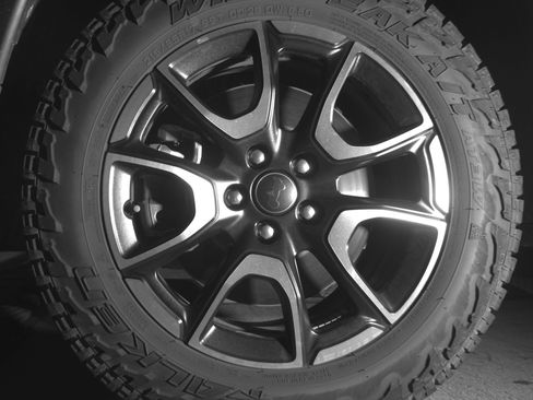 Used 2025 Jeep Compass Trailhawk image 12