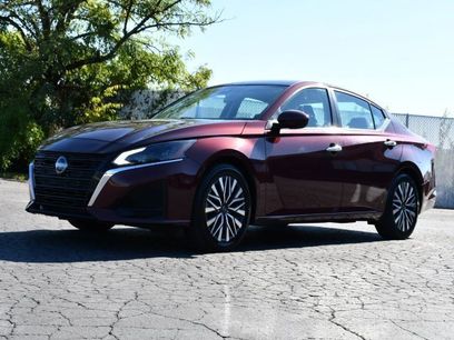 Used 2023 Nissan Altima 2.5 SV