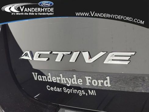 New 2026 Ford Explorer Active w/ Active Comfort Package image 6