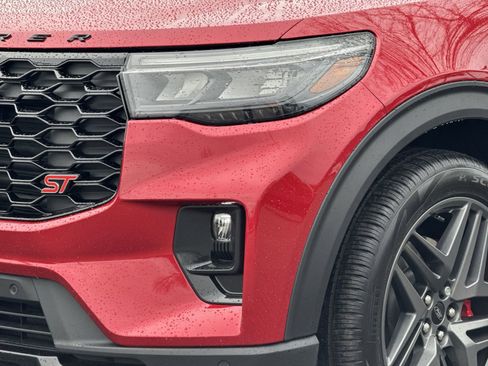 Used 2025 Ford Explorer ST w/ Sun And Sound Package image 6
