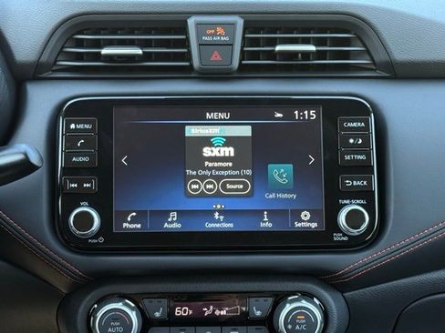 New 2025 Nissan Versa SR w/ Trunk Package image 23