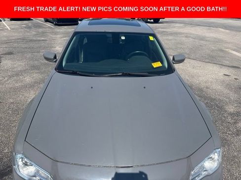 Used 2017 Chrysler 300 Limited w/ Value Package AWD/4WD image 9