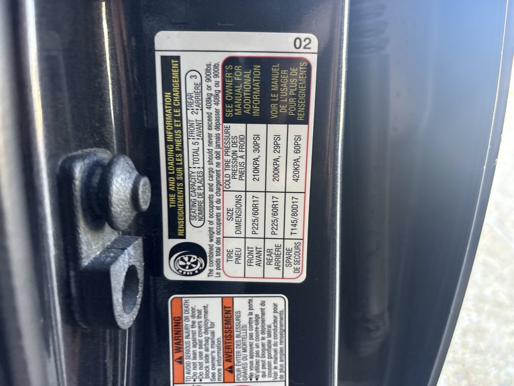 Used 2017 Subaru Forester 2.5i Premium w/ All-Weather Package AWD/4WD image 34