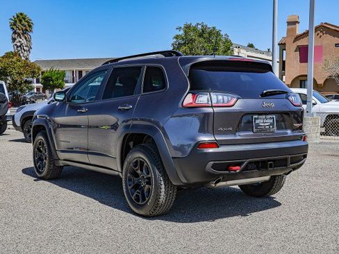 Used 2022 Jeep Cherokee Trailhawk w/ Premium Leather Package AWD/4WD image 6