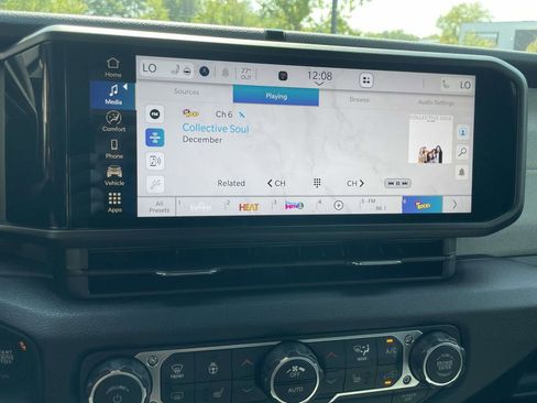 New 2025 Jeep Wrangler Willys image 17