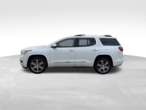 Used 2018 GMC Acadia Denali image 8