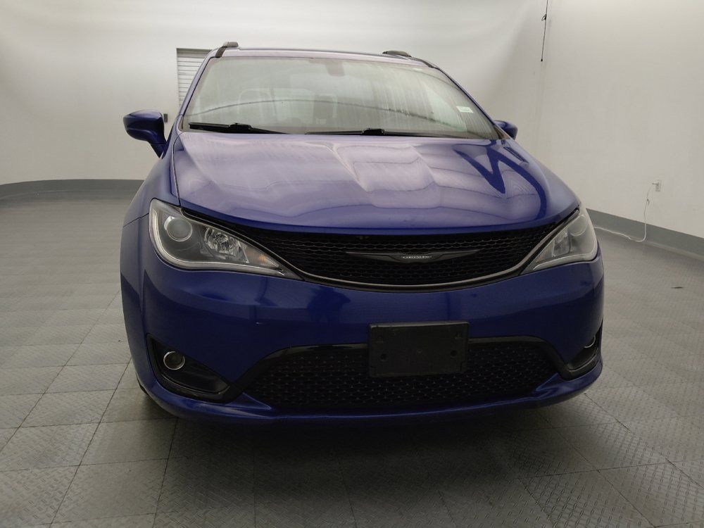 Used 2018 Chrysler Pacifica Touring Plus w/ S Appearance Package FWD image 14