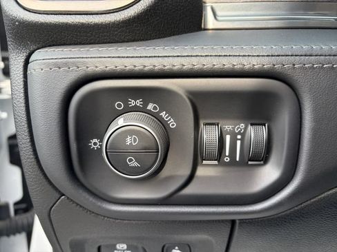 Used 2020 RAM 1500 Limited AWD/4WD image 28