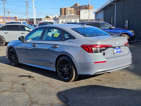 Used 2024 Honda Civic Sport image 3