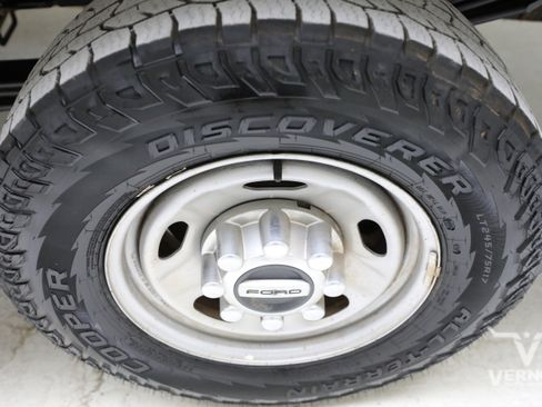 Used 2024 Ford F250 XL w/ XL Chrome Package image 32