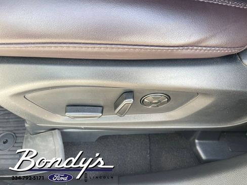 Used 2025 Ford Explorer Platinum image 9