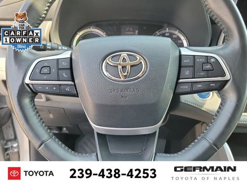 Used 2022 Toyota Highlander LE FWD image 25