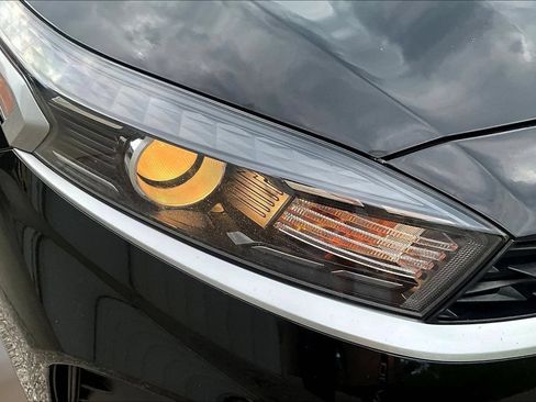 Used 2024 Kia Forte LXS FWD image 29