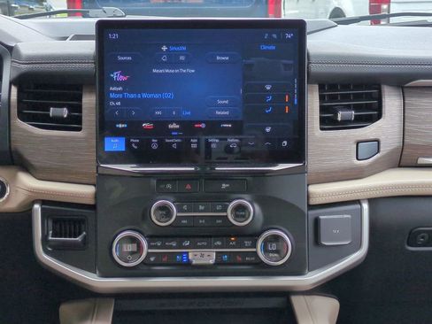 Certified 2024 Ford Expedition Limited RWD image 22