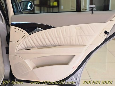 Used 2003 Mercedes-Benz E 500 Sedan image 22