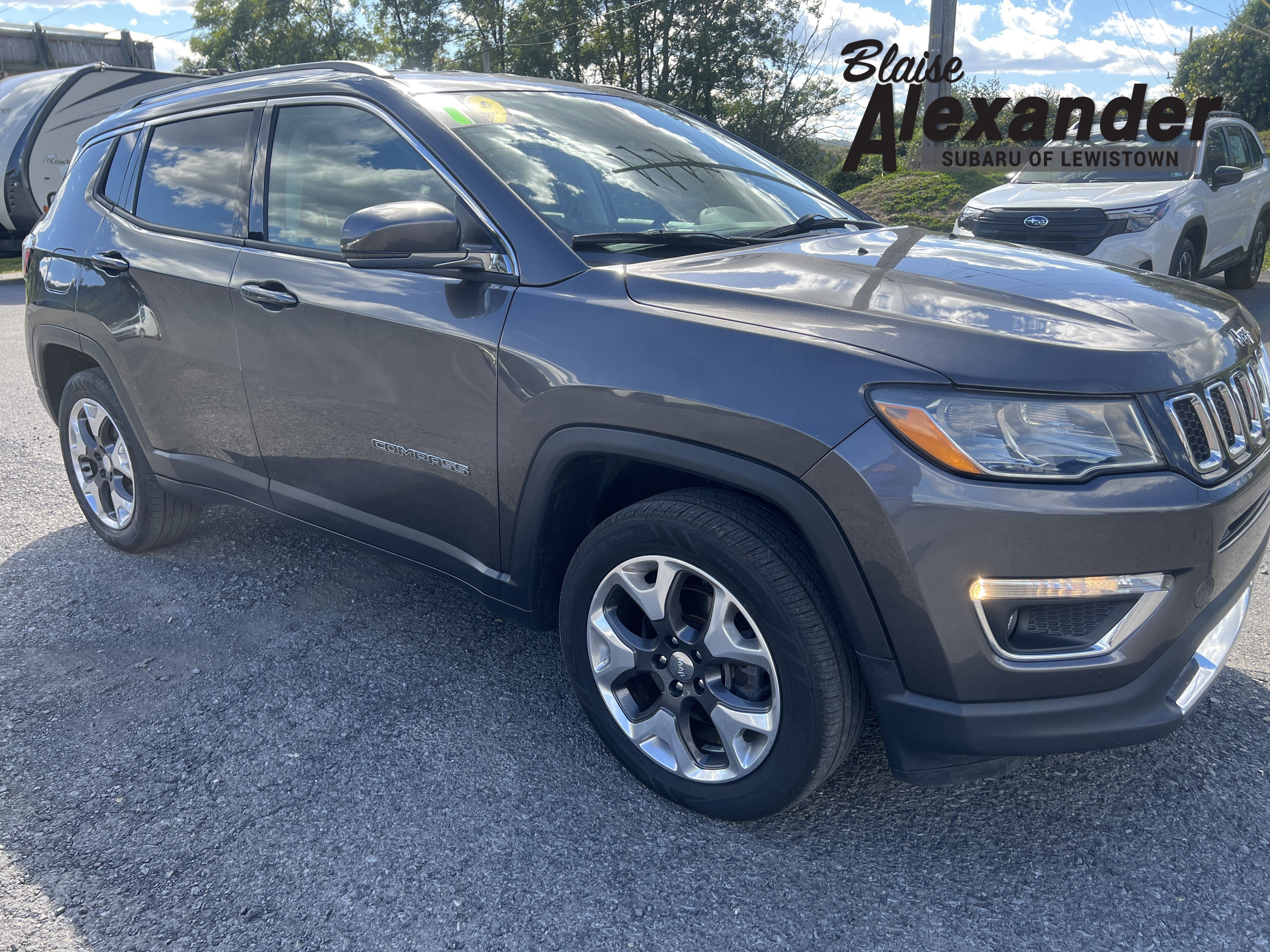 Used 2019 Jeep Compass Limited AWD/4WD image 1