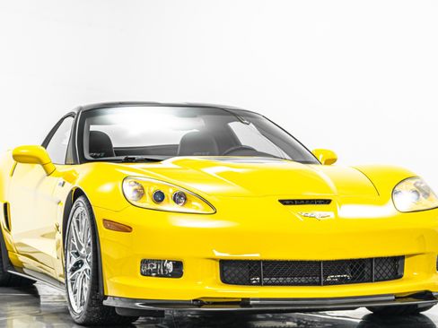 Used 2010 Chevrolet Corvette ZR1 w/ Preferred Equipment Group RWD image 3