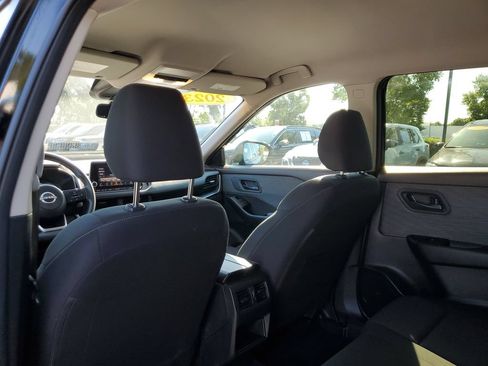 Used 2023 Nissan Rogue S FWD image 13