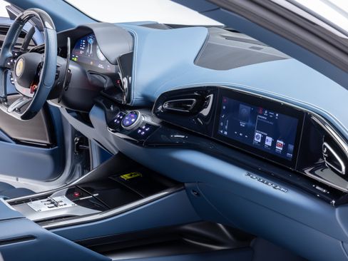Certified 2025 Ferrari Purosangue AWD/4WD image 41