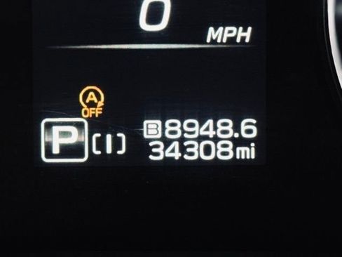 Used 2025 Subaru Crosstrek 2.0i Premium image 28